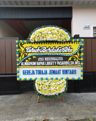Papan Bunga Duka di Kembangsari